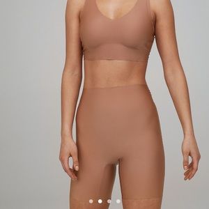 H&M light shaping biker shorts